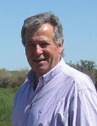 Dr. Daniel Pelaez